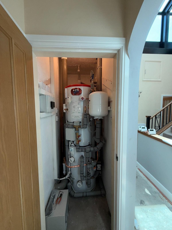 Airsource Heatpump installations by Acorn Plumbing